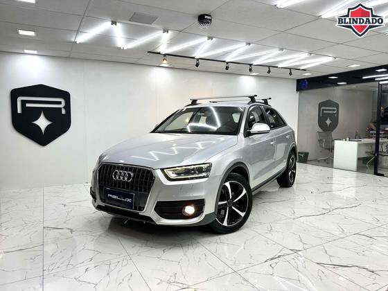 AUDI Q3 2.0 TFSI AMBITION QUATTRO 4P GASOLINA S TRONIC